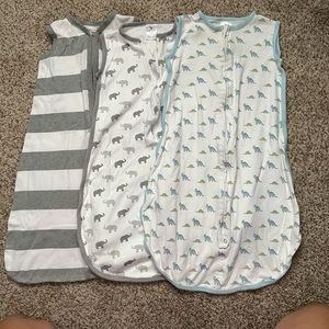 3 medium sleep sacks